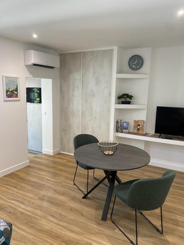 Studio Terrasse, Intra-Muros, Climatise Avec Wifi Awinion Zewnętrze zdjęcie